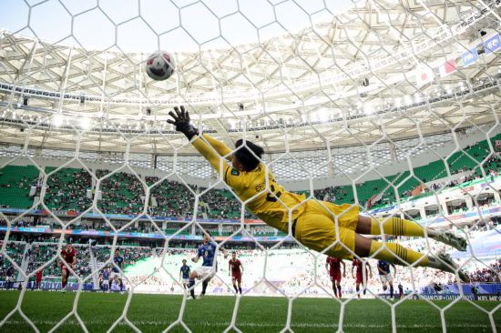 更在国外社 更在国外社