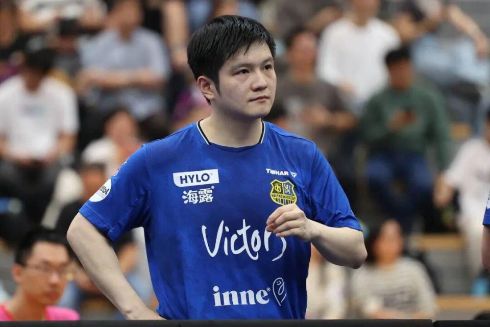 Uzi ： Doinb队在老年杯中没有明显的弱点，而水晶兄弟队在训练赛中没有可以赢的队伍。