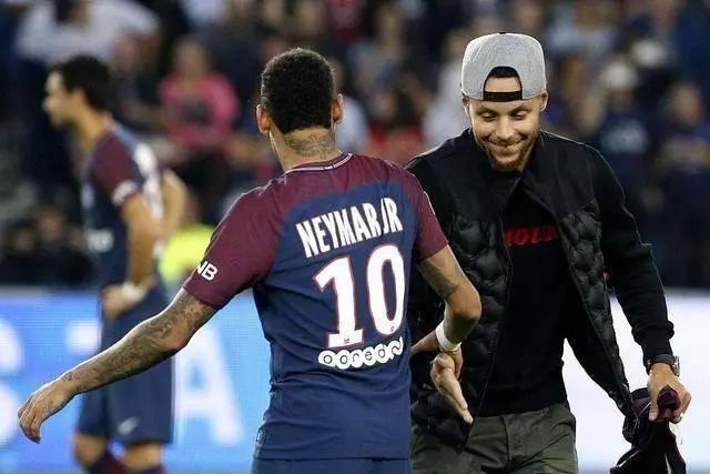 续攻击的牌 续攻击的牌